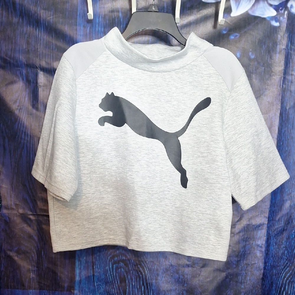 Puma cropped workout top Gray